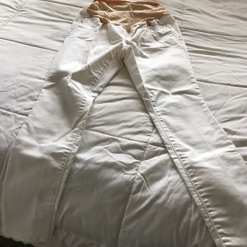 Maternity white skinny jeans.